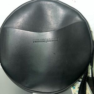 Portland Leather Black Circle Crossbody Purse